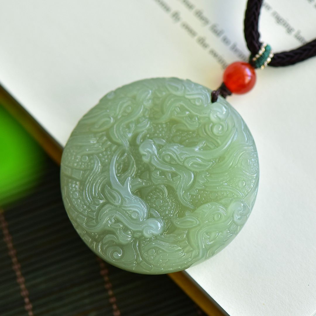 Colar de Pingente de Dragão em - Fine Jewelry & Watches Photos avaliação e preço