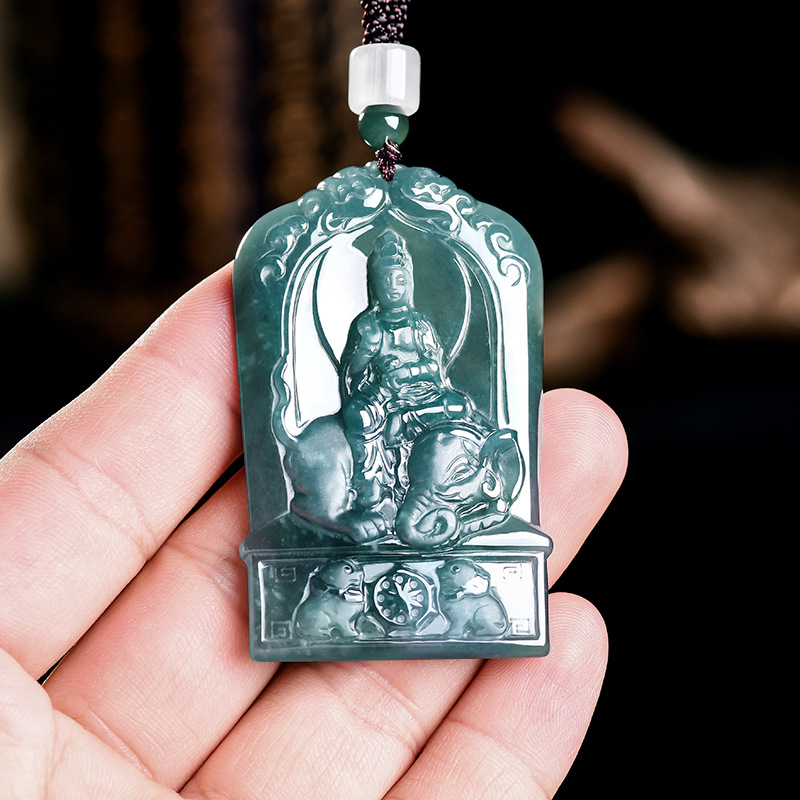 Colar com Pingente de Jadeíta  - Jewelry & Watches Sp Zo O avaliação e preço