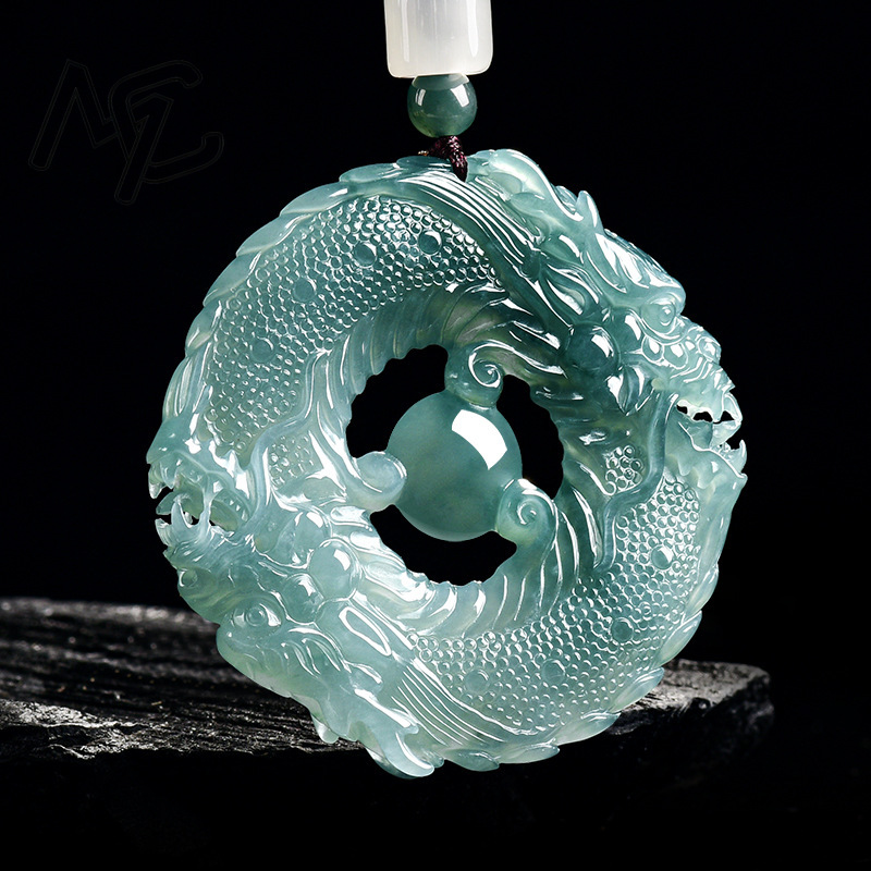 Colar com Pingente de Jade Nat - Jewelry & Watches Sp Zo O avaliação e preço