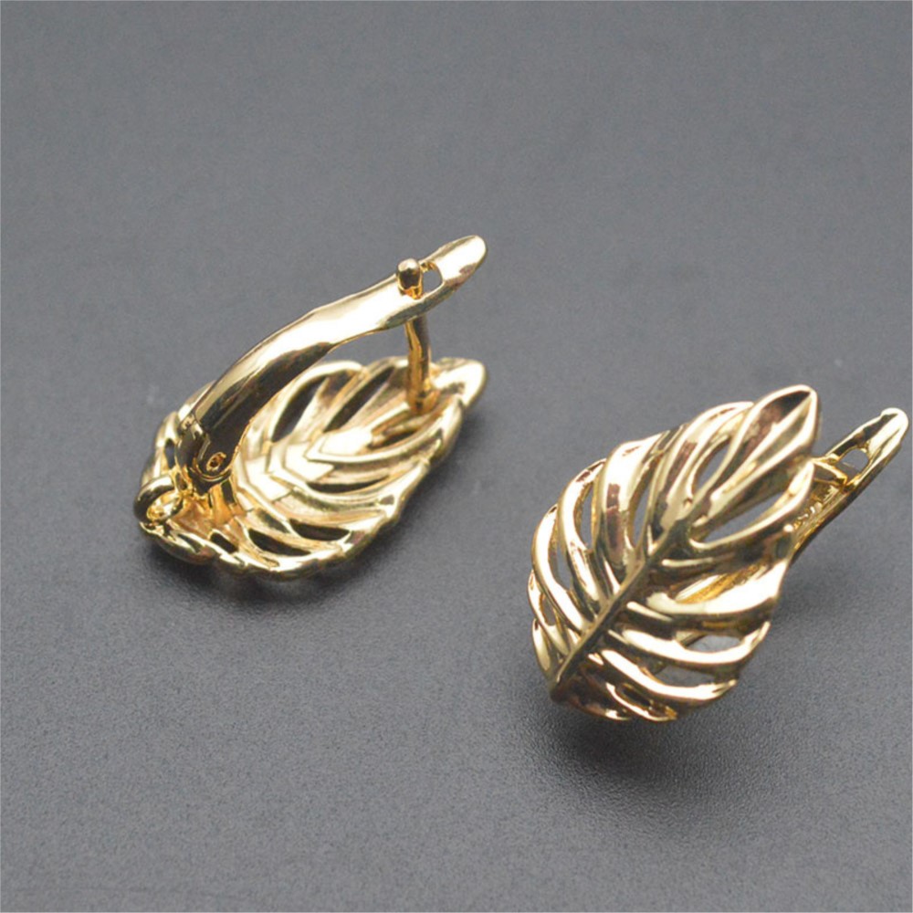 1/2 Peças de Brincos de Moda e - Gold Plated Ring avaliação e preço